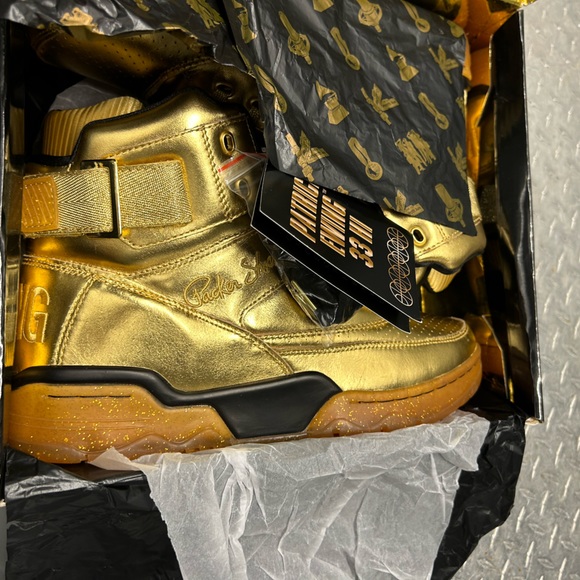 Ewing Teyana Taylor 'Fame' DS - Picture 3 of 8